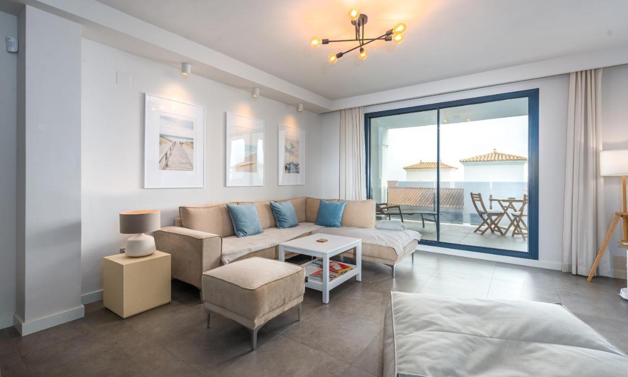 Luxurious Apartment With Sea Views Blue Suites B2-103 Manilva Bagian luar foto