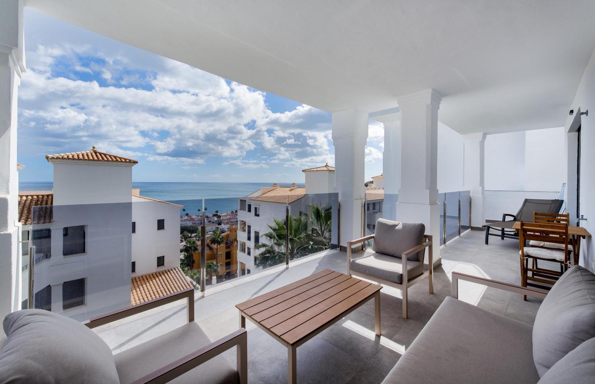 Luxurious Apartment With Sea Views Blue Suites B2-103 Manilva Bagian luar foto
